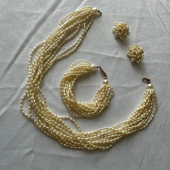 Vintage Costume Freshwater Pearl Jewelry Set - Picture 1 of 4